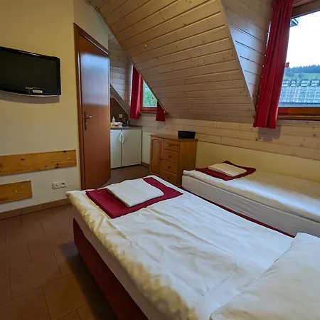 Snowhouse Aparthotel 3*
