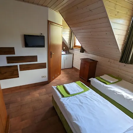 Snowhouse Aparthotel 3*
